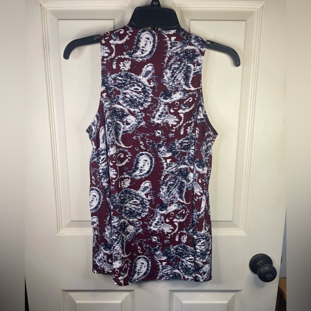 Allison‎ Joy sleeveless pattern blouse. - Picture 5 of 7